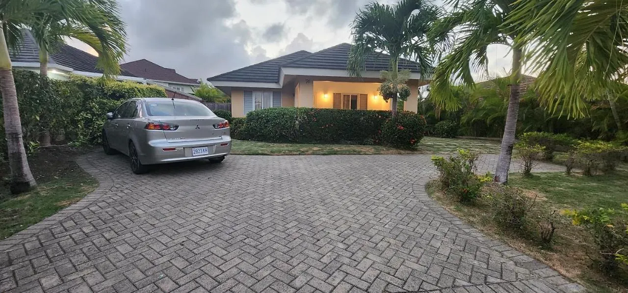 Palms Escape - 3 Bedroom Vacation Home Richmond Holiday home