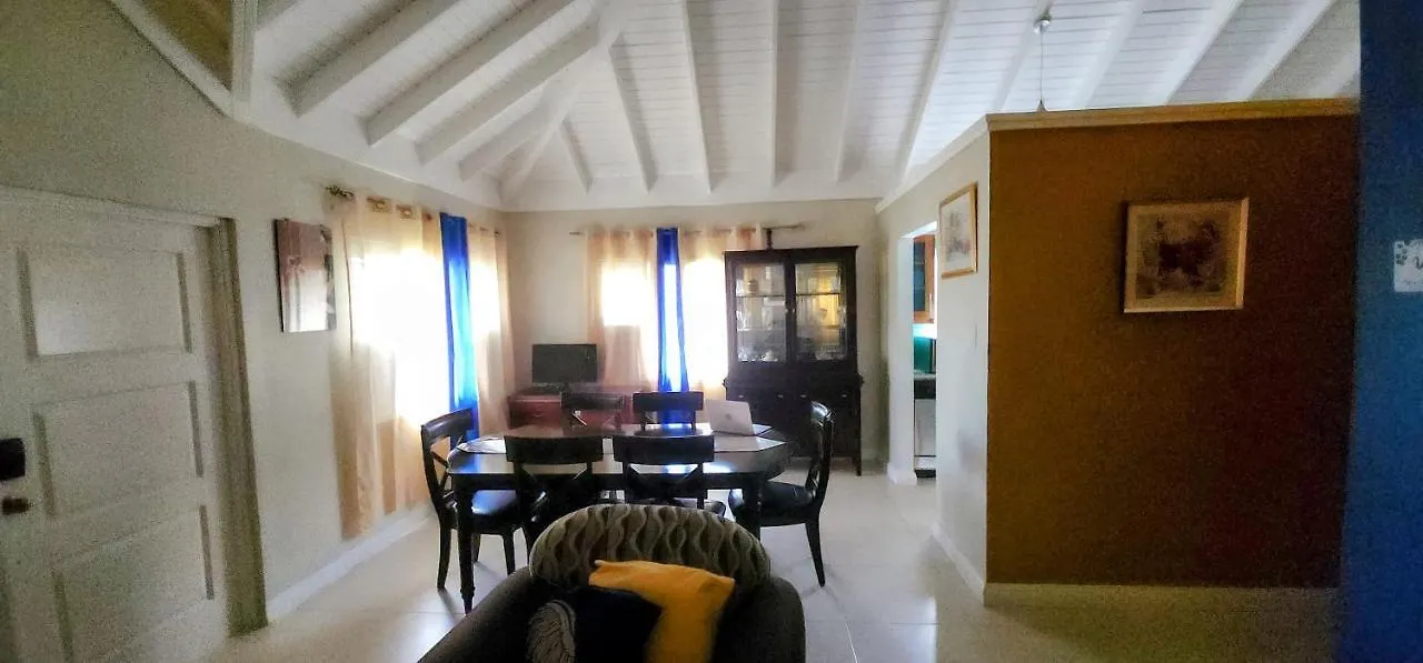 Palms Escape - 3 Bedroom Vacation Home Richmond 0*,  Jamaica