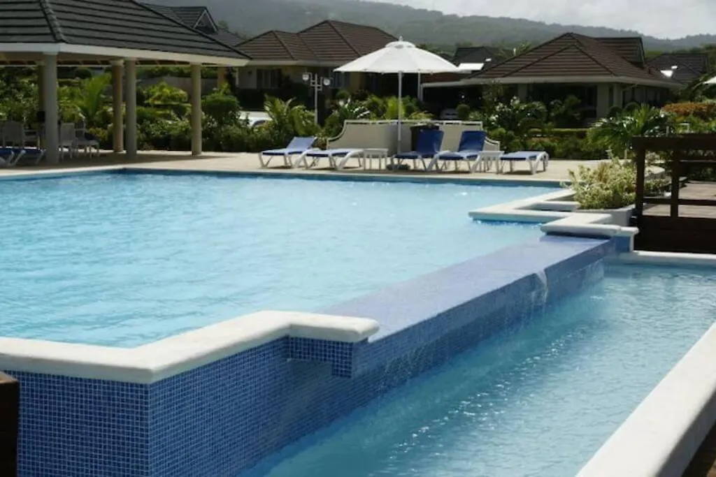 Holiday home Palms Escape - 3 Bedroom Vacation Home Richmond