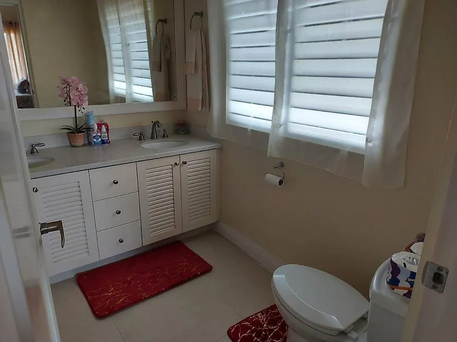 Palms Escape - 3 Bedroom Vacation Home Richmond Dom wakacyjny