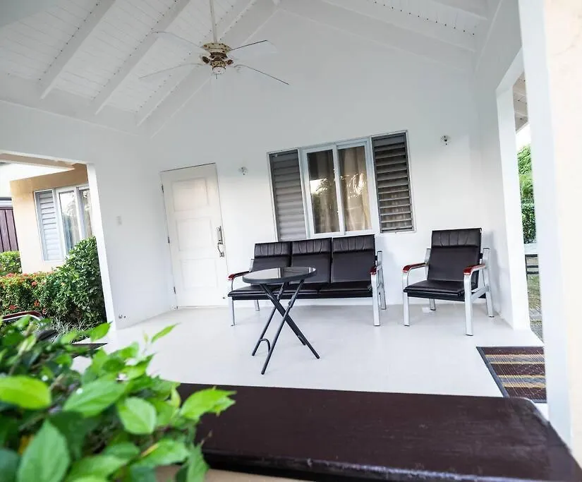 Dom wakacyjny Palms Escape - 3 Bedroom Vacation Home Richmond